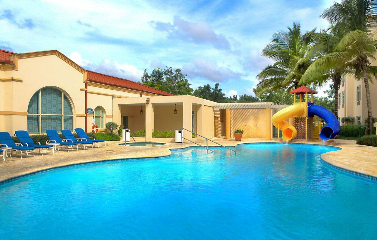 Four Points By Sheraton Caguas Real Exterior photo