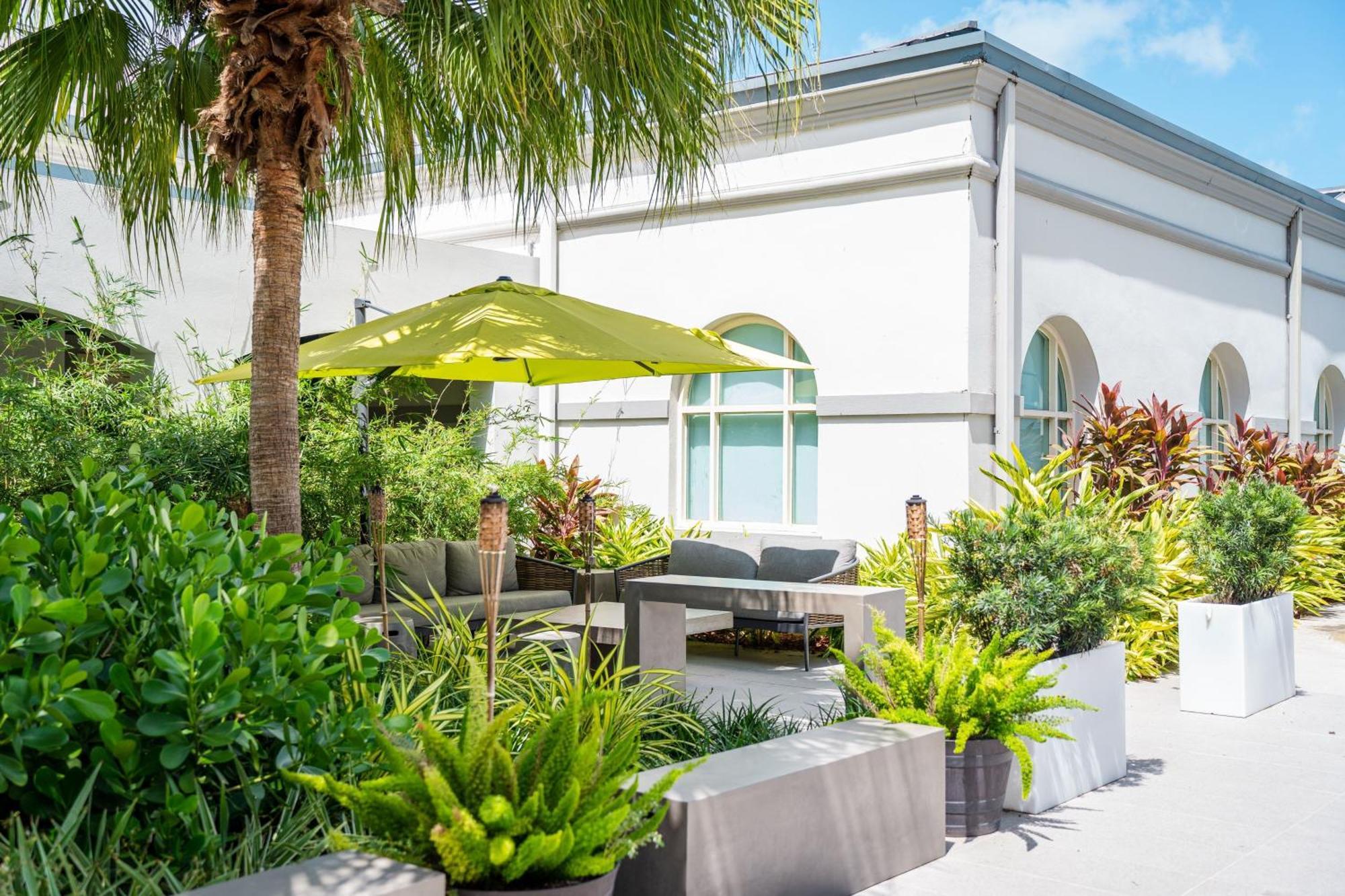 Four Points By Sheraton Caguas Real Exterior photo